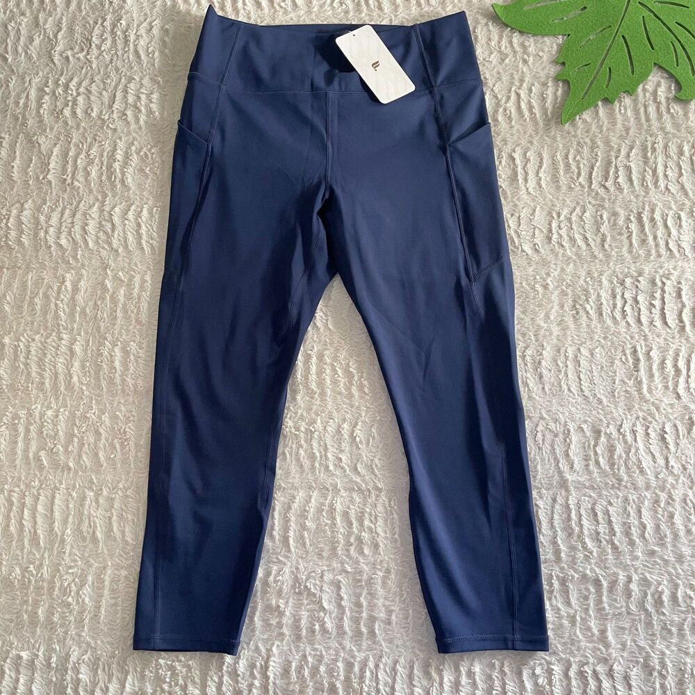 NWT Fabletics Navy Blue Oasis High Waisted Capri Leggings Size XL Pockets Gym